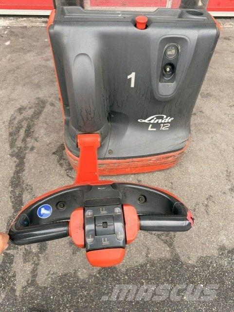 Linde L12 Meeloop stapelaar