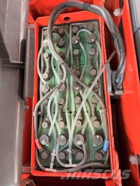 Linde L12AP Meeloop stapelaar