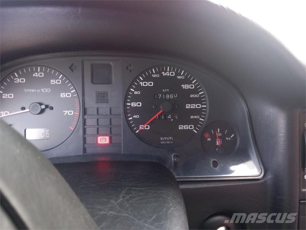Audi 6 CABRIO 80 2 Voiture