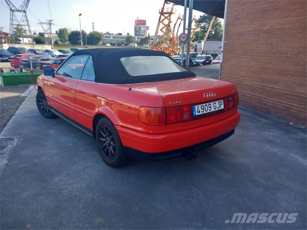 Audi 6 CABRIO 80 2 Voiture