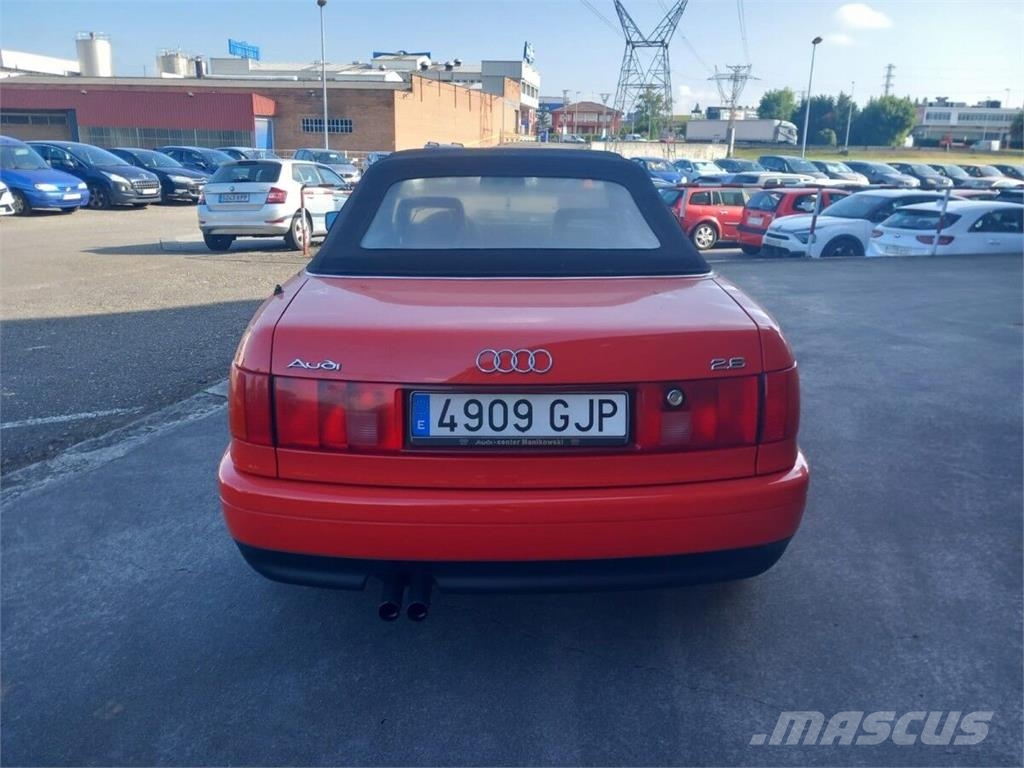 Audi 6 CABRIO 80 2 Voiture