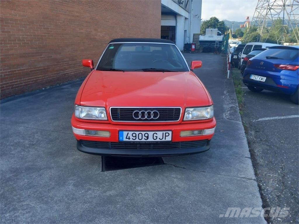Audi 6 CABRIO 80 2 Voiture