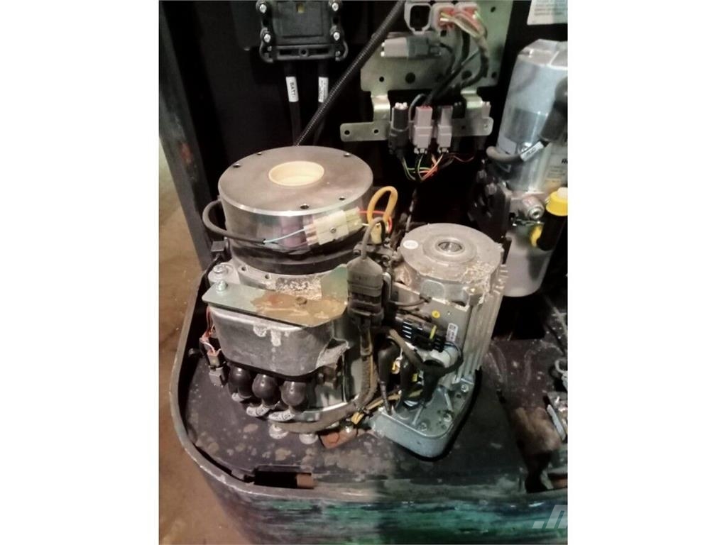 Crown GPC 3020 2.0 Välitasokeräilytrukit