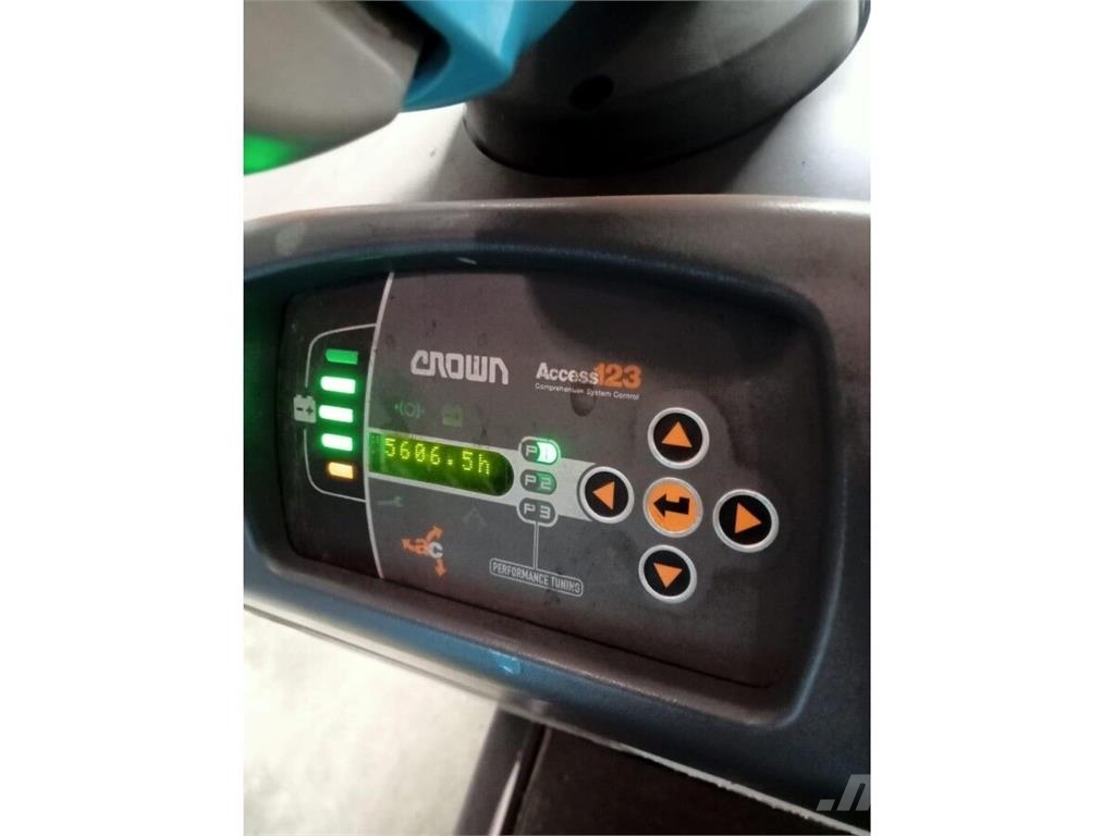 Crown GPC 3020 2.0 Välitasokeräilytrukit