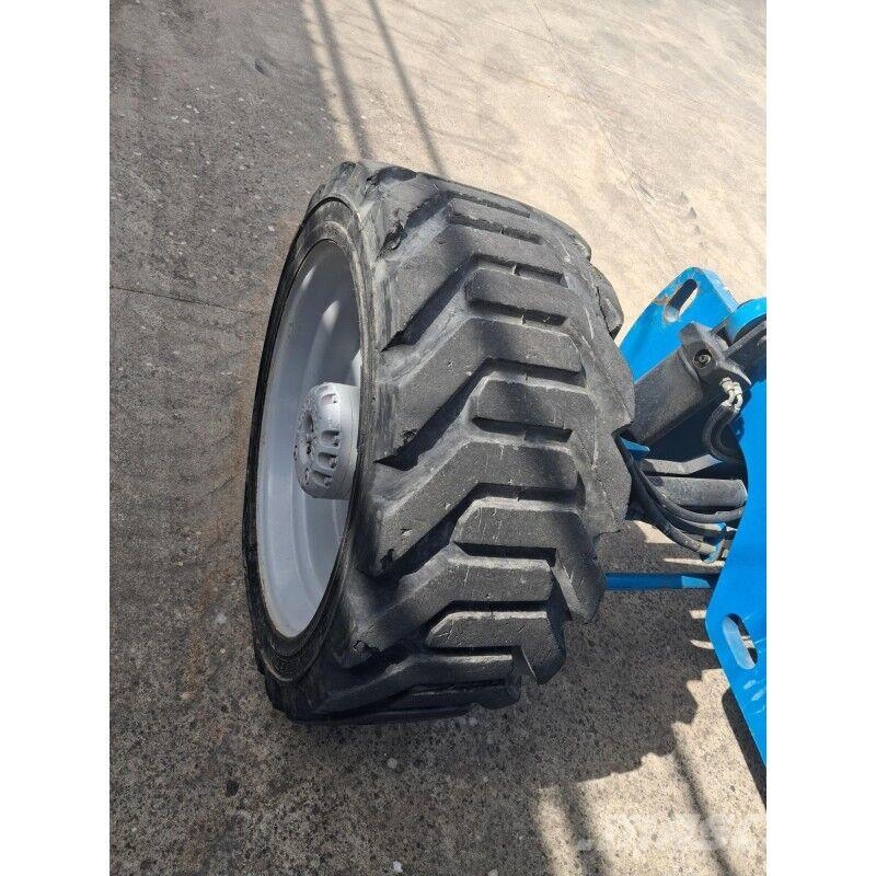 Genie Z-45/25 RT رافعات سلة مفصلية