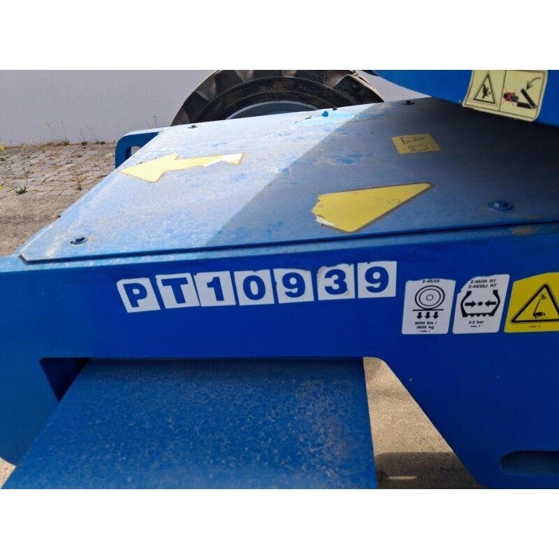 Genie Z-45/25 RT 曲臂高空作業車