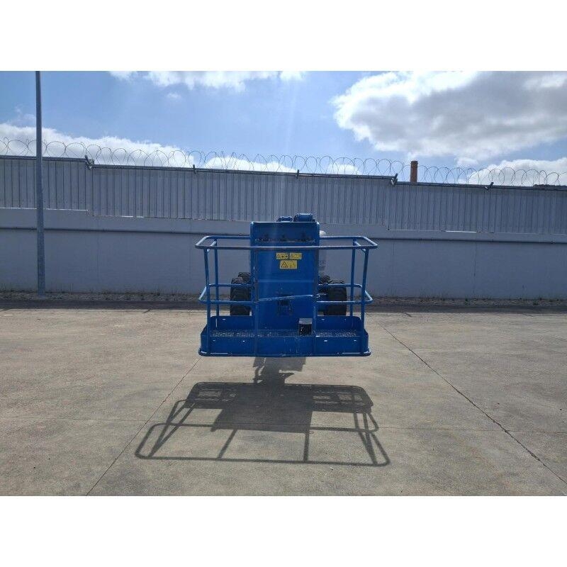 Genie Z-45/25 RT رافعات سلة مفصلية
