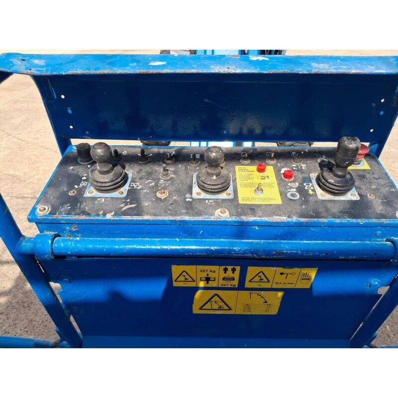 Genie Z-45/25 RT رافعات سلة مفصلية