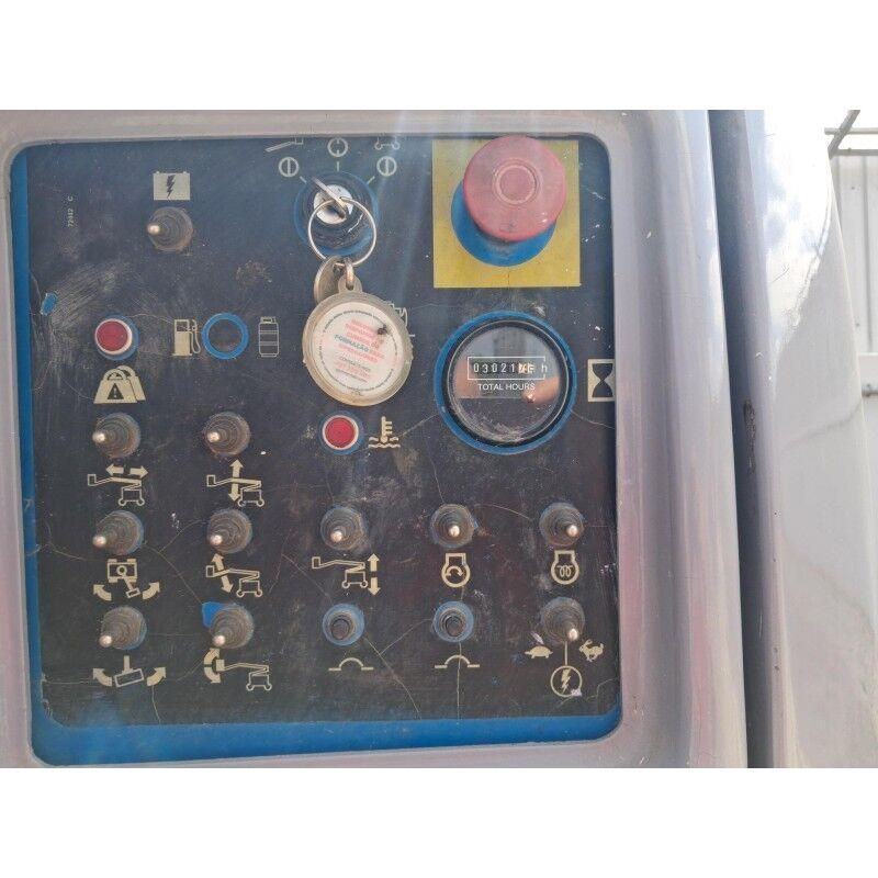 Genie Z-45/25 RT 曲臂高空作業車