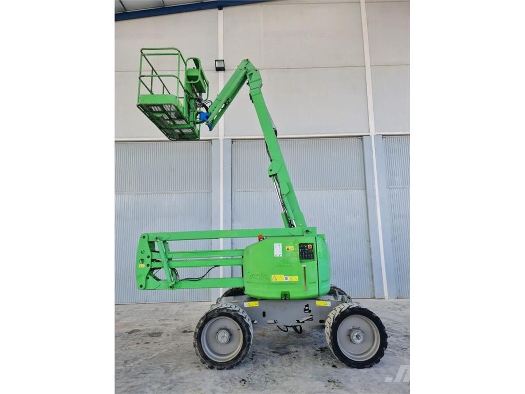 Genie Z45/25J Iseliikuvad poomtõstukid