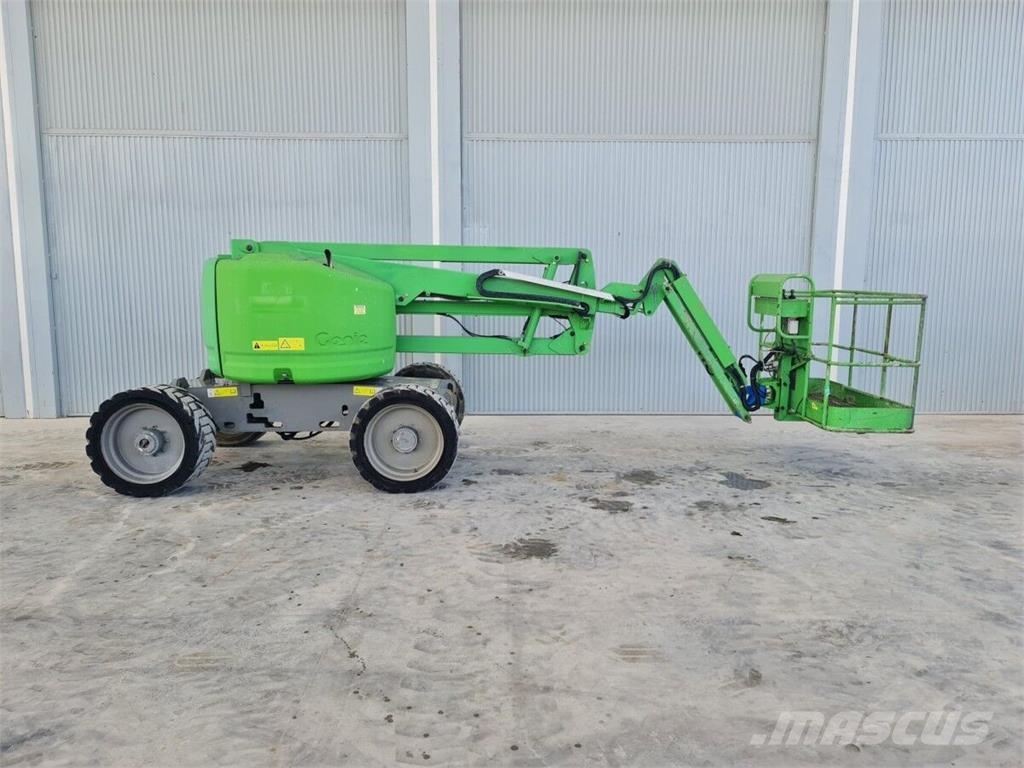 Genie Z45/25J Iseliikuvad poomtõstukid