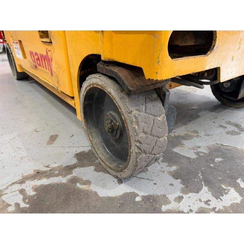 Haulotte COMPACT 10 Saksilavat