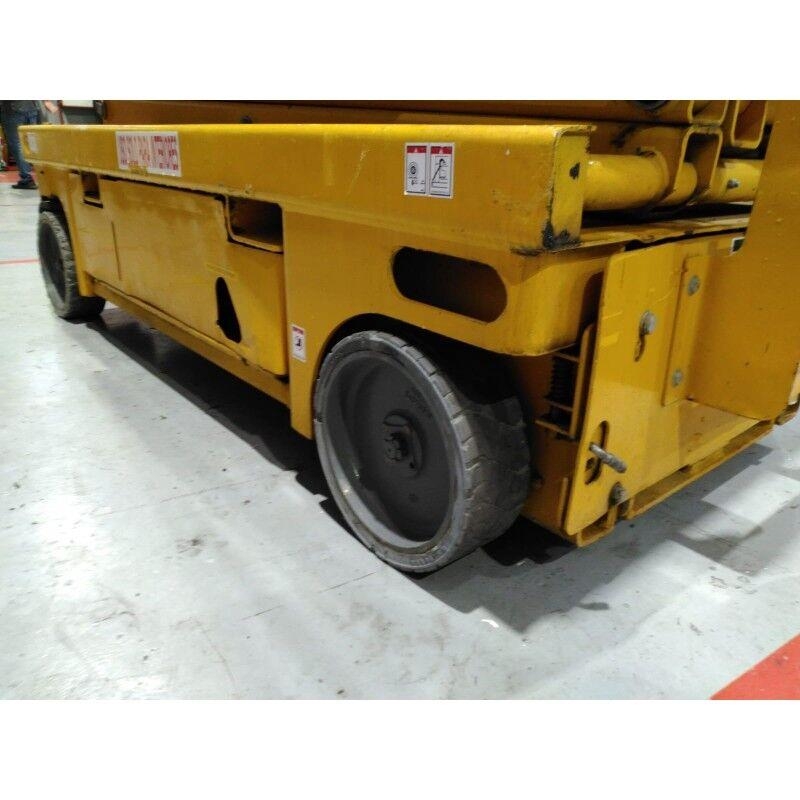 Haulotte COMPACT 14 Saksilavat