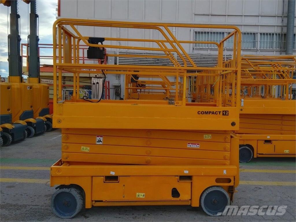 Haulotte COMPACT 12 Saksilavat