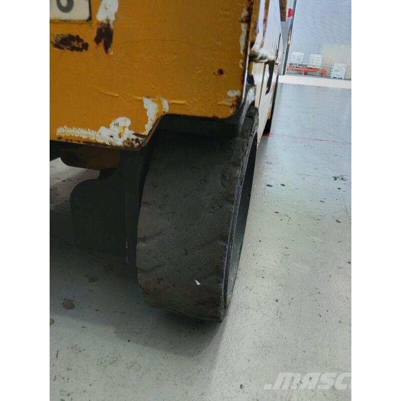 Haulotte COMPACT 8 Elevadores de tesoura