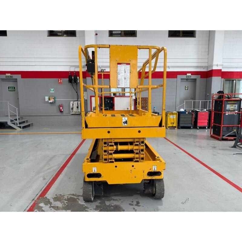 Haulotte COMPACT 10 Saksilavat