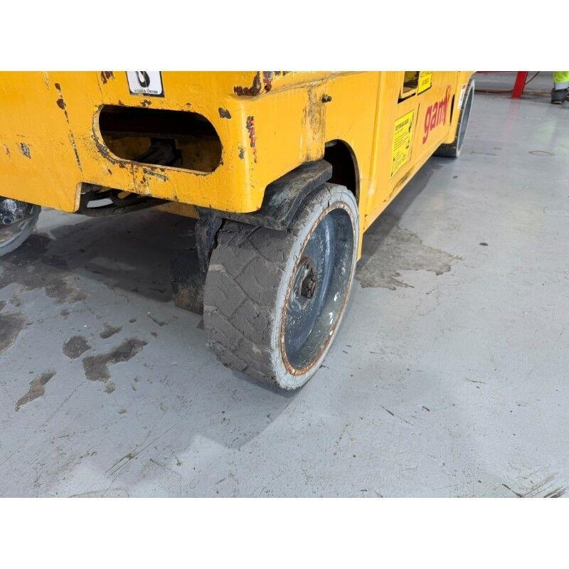 Haulotte COMPACT 10 Saksilavat