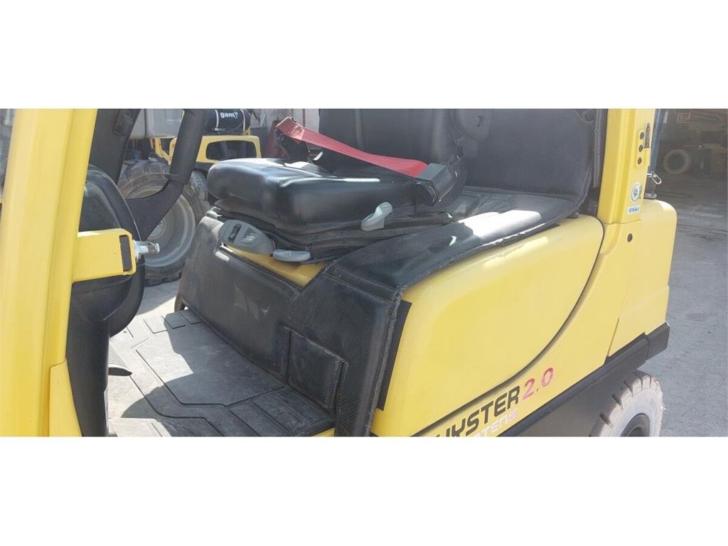 Hyster H2.0FT Камиони с АГУ