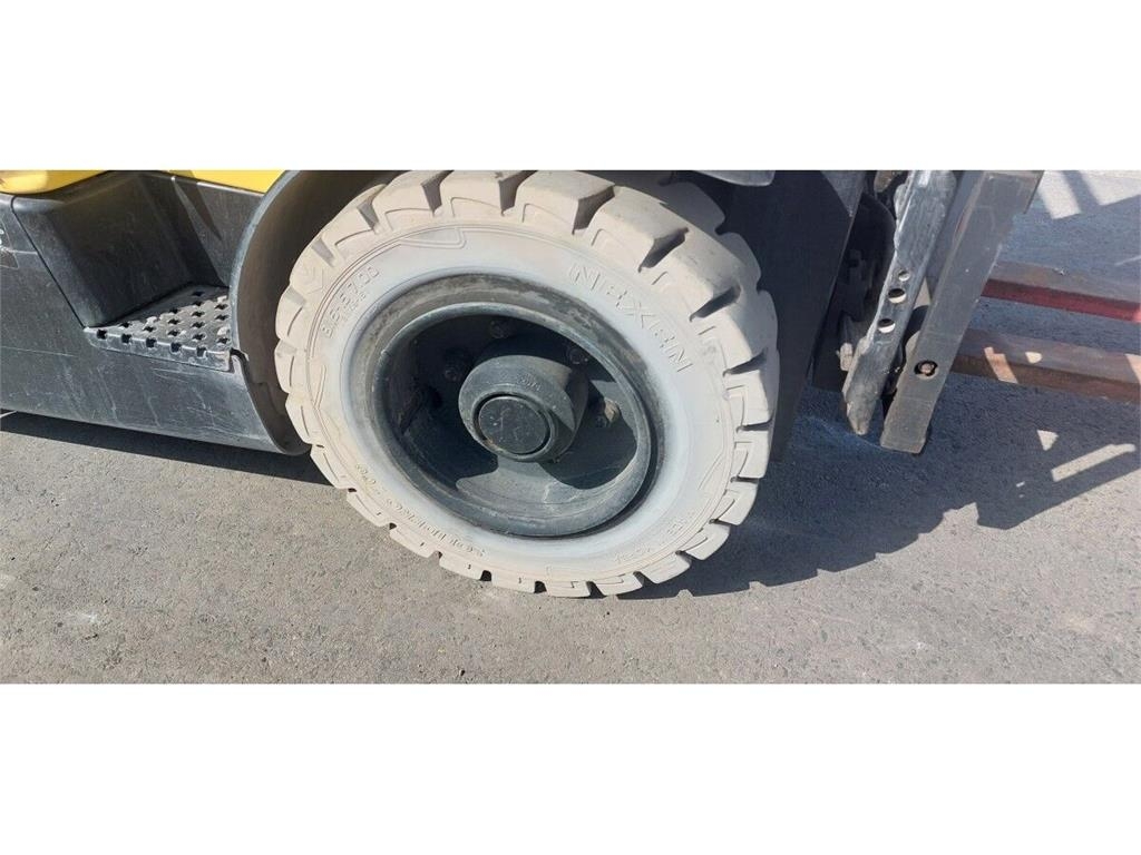 Hyster H2.0FT Камиони с АГУ
