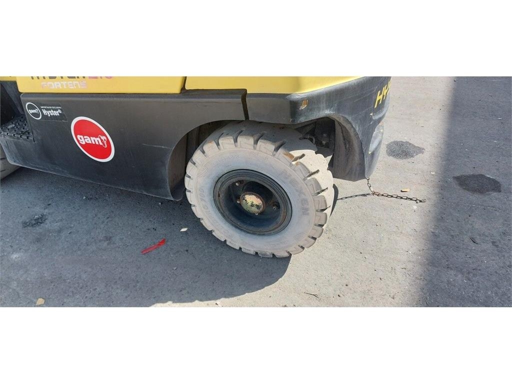 Hyster H2.0FT Камиони с АГУ