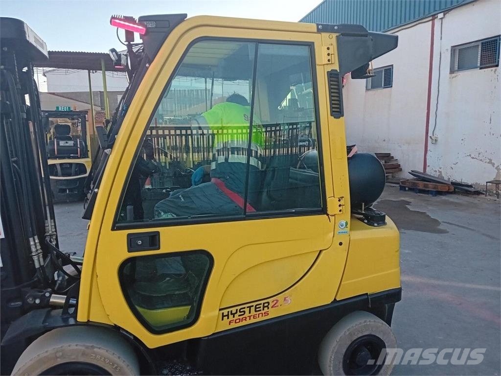 Hyster H2.5FT Камиони с АГУ