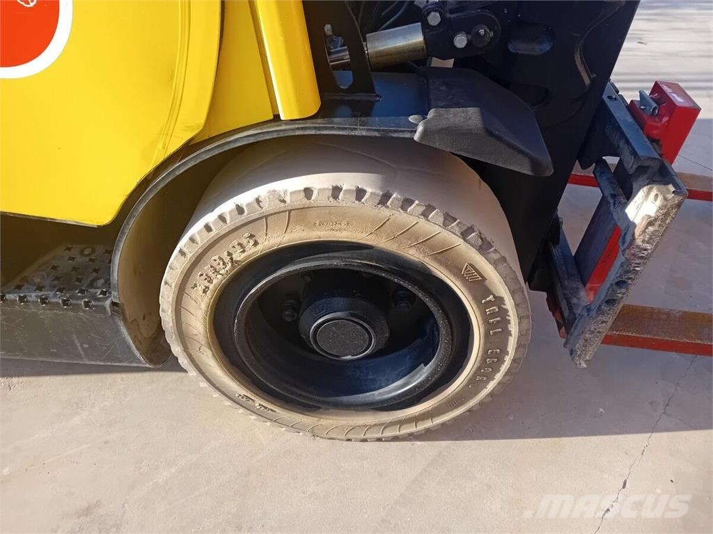 Hyster H2.5FT Камиони с АГУ