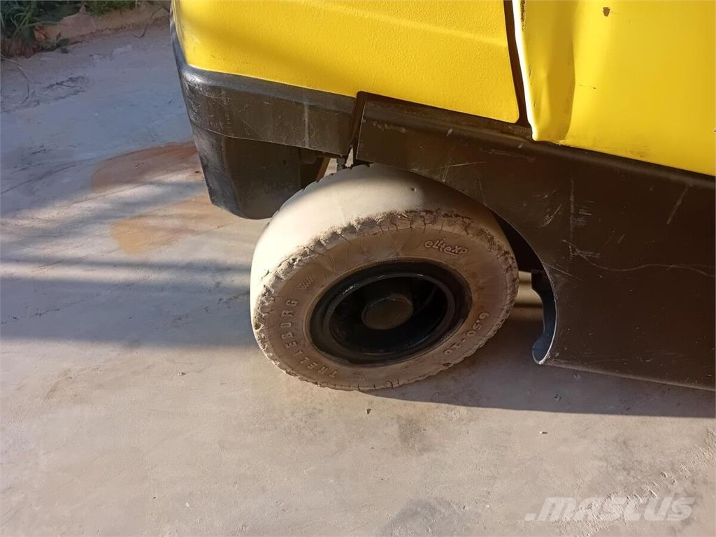Hyster H2.5FT Камиони с АГУ