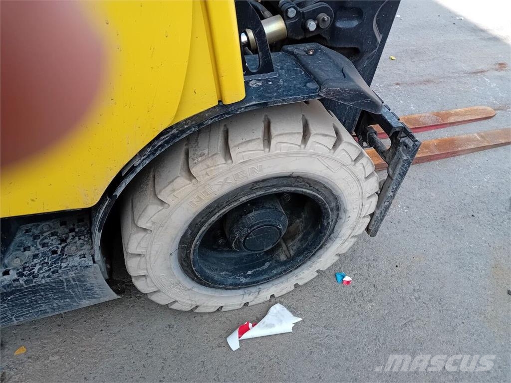 Hyster H2.5FT Камиони с АГУ