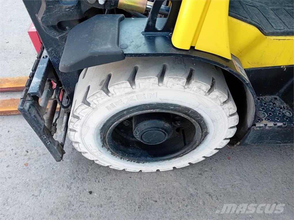 Hyster H2.5FT Камиони с АГУ