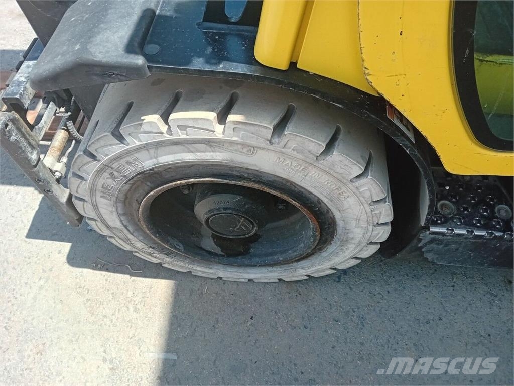 Hyster H2.5FT Камиони с АГУ