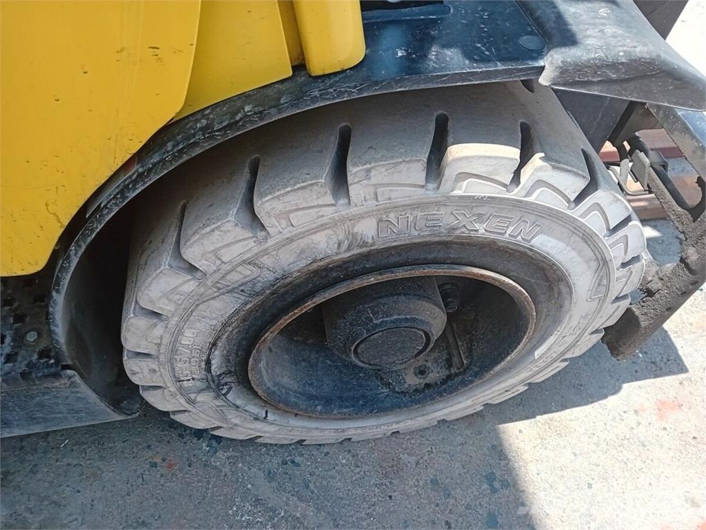 Hyster H2.5FT Камиони с АГУ