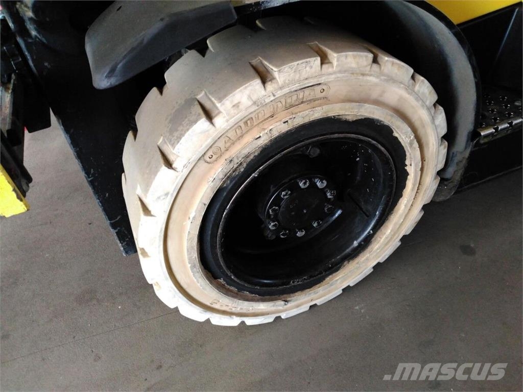 Hyster H2.5FT Камиони с АГУ