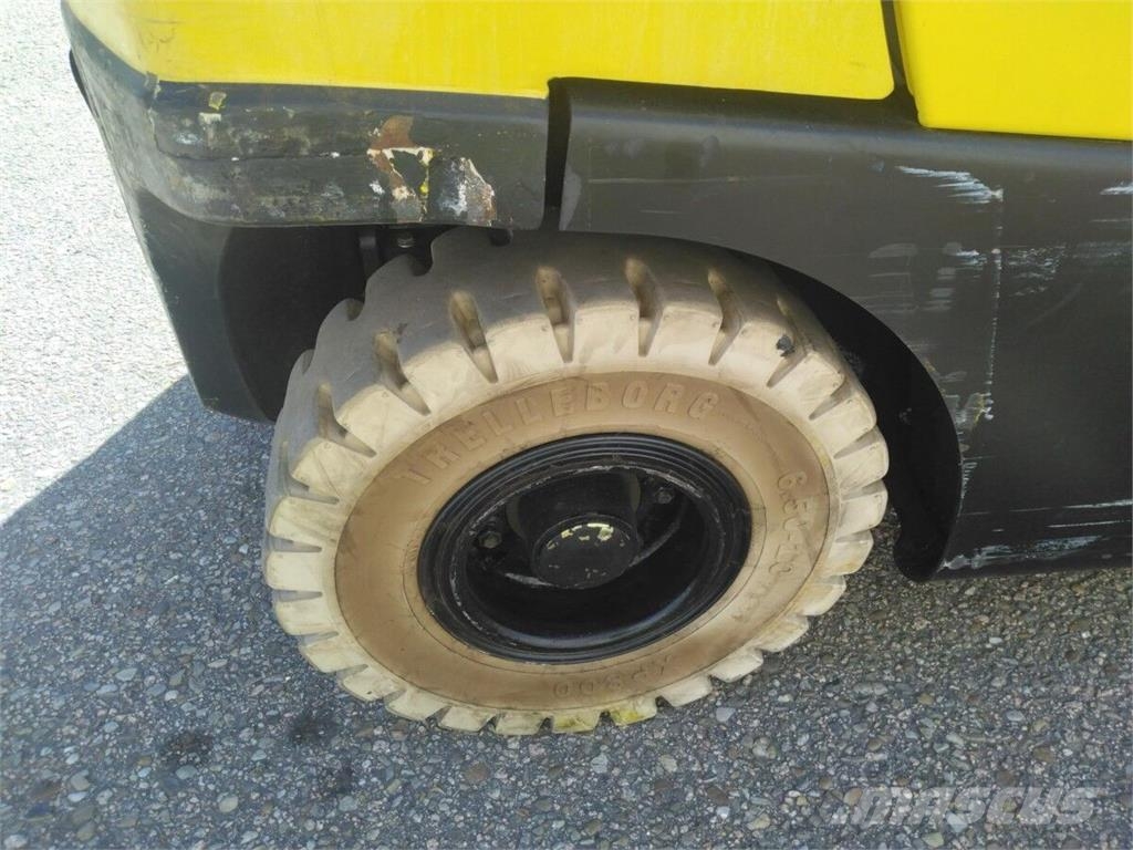 Hyster H2.5FT Камиони с АГУ