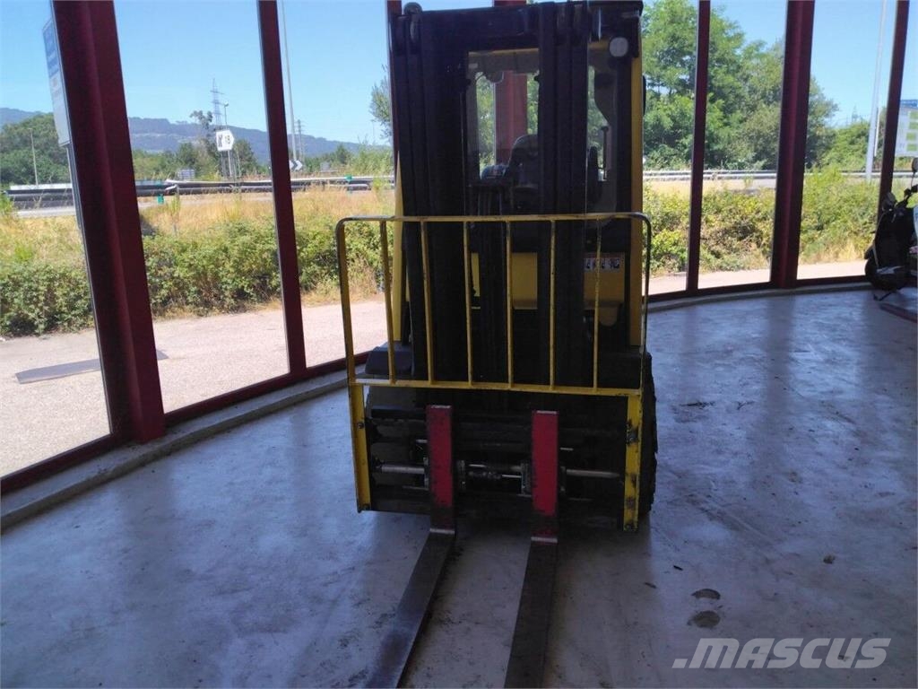 Hyster H2.5FT Камиони с АГУ