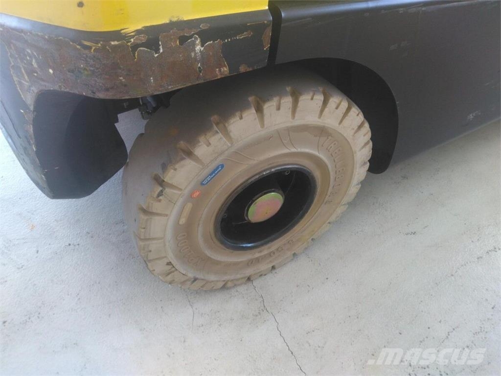 Hyster H2.5FT Камиони с АГУ