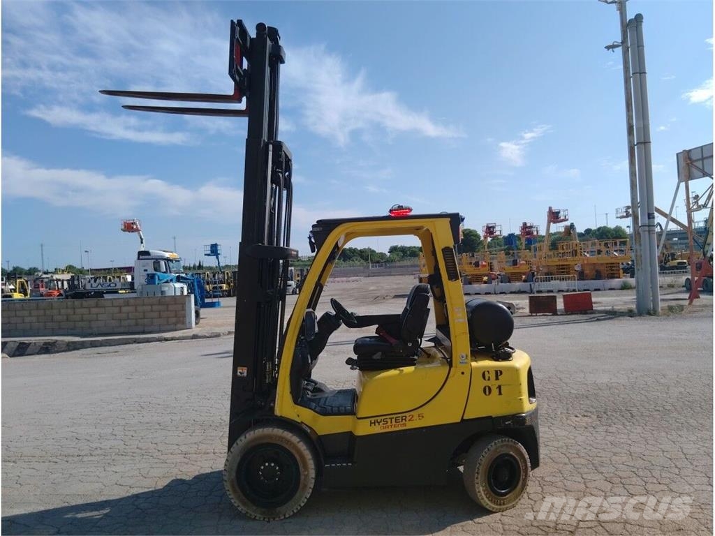 Hyster H2.5FT Камиони с АГУ