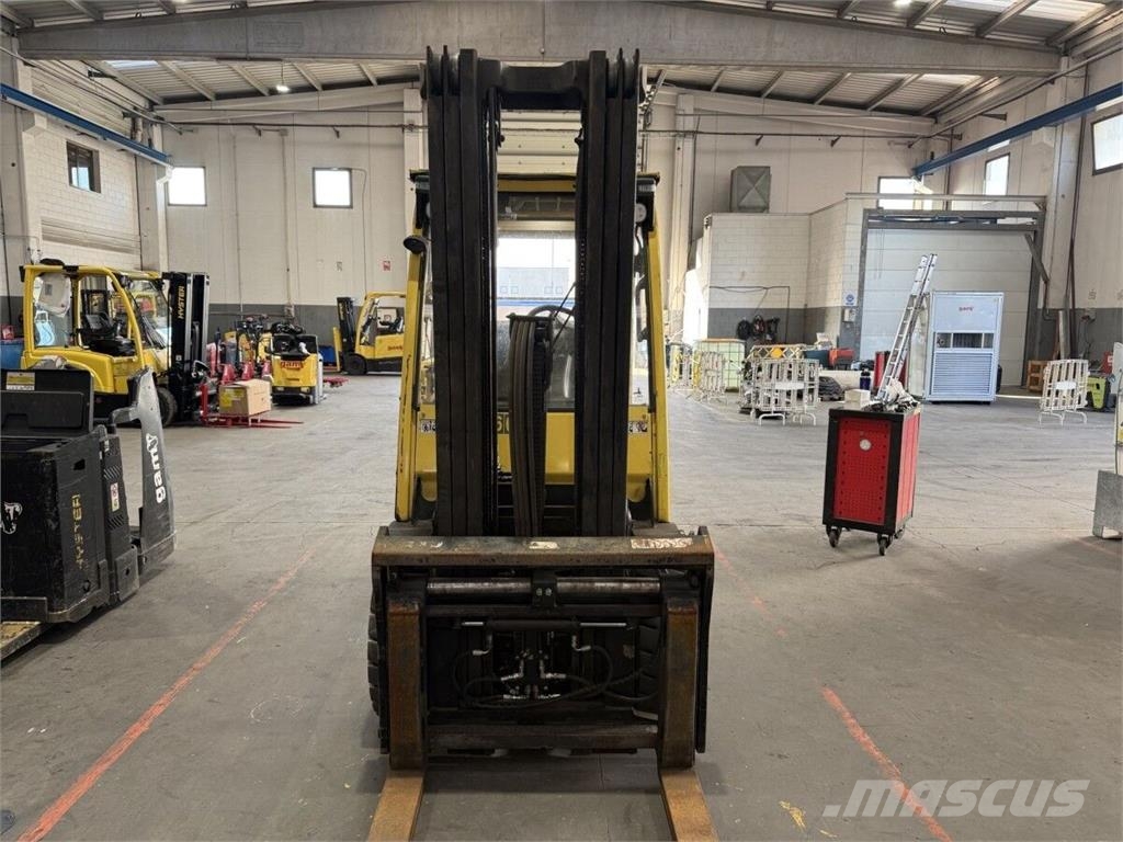 Hyster H3.0FT Камиони с АГУ