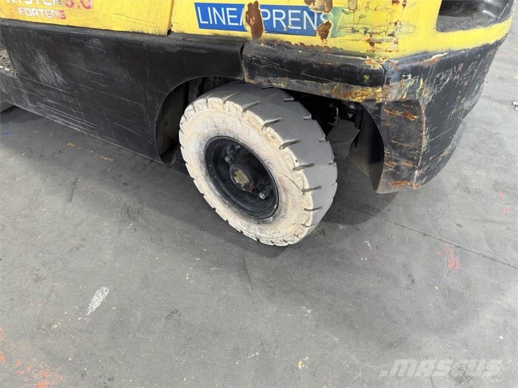 Hyster H3.0FT Камиони с АГУ