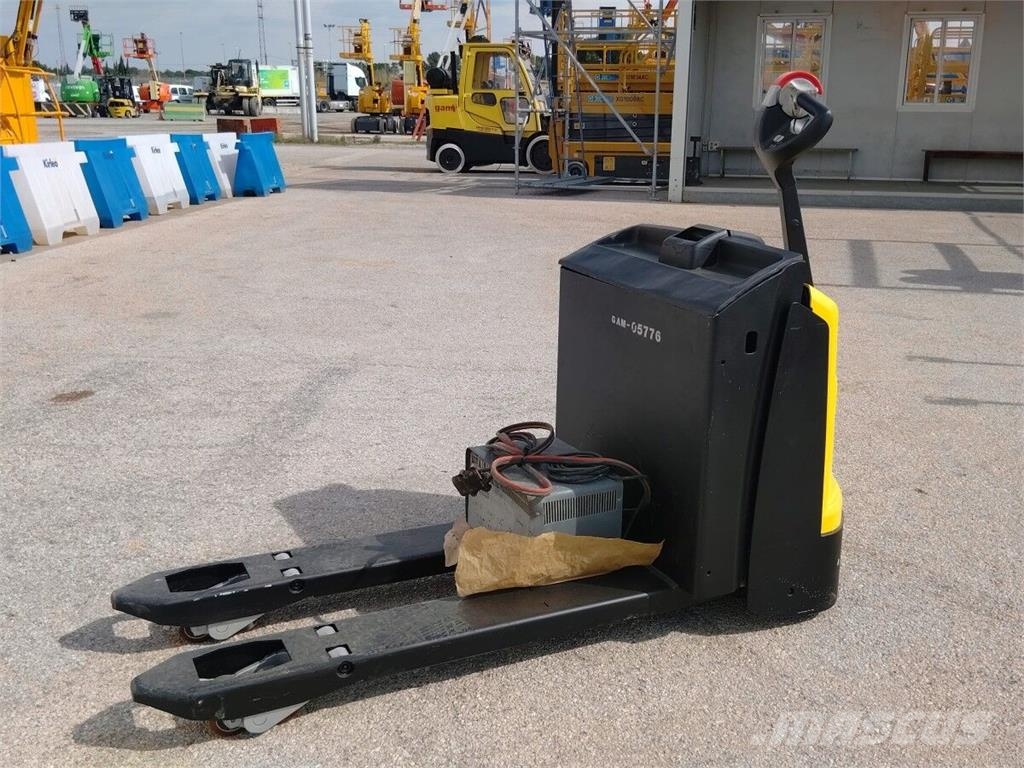 Hyster P1.6 Elektriskie palešu ratiņi