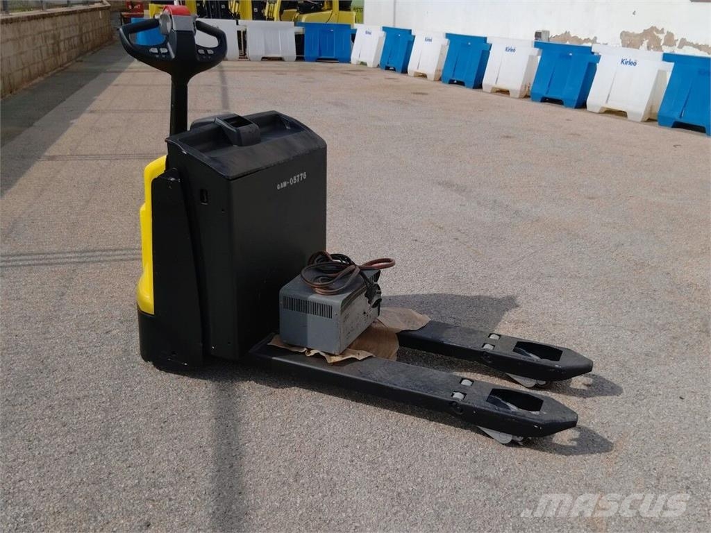 Hyster P1.6 Elektriskie palešu ratiņi