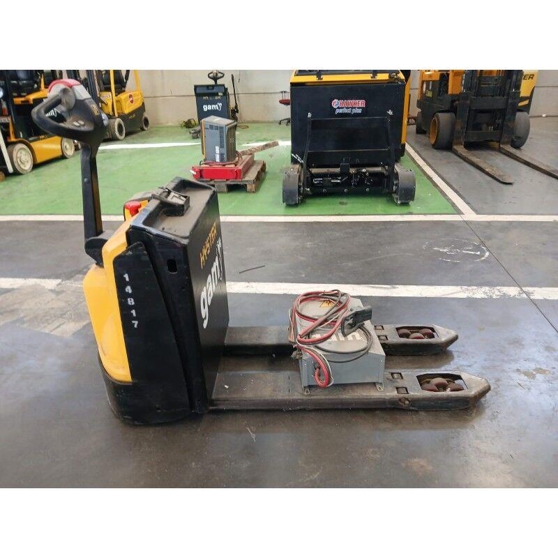 Hyster P1.6 Штабелери