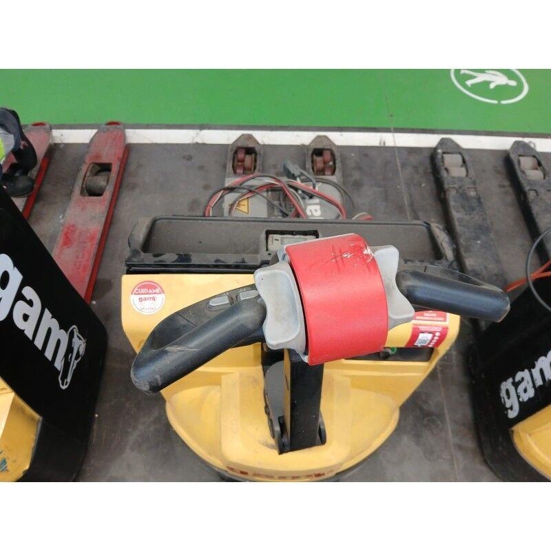 Hyster P1.6 Штабелери