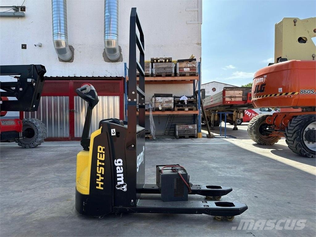 Hyster P2.0 Porta-paletes manuais