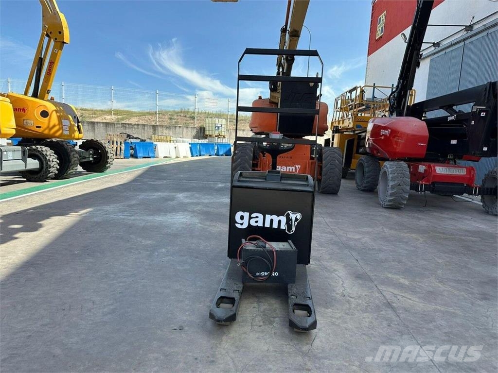 Hyster P2.0 Porta-paletes manuais