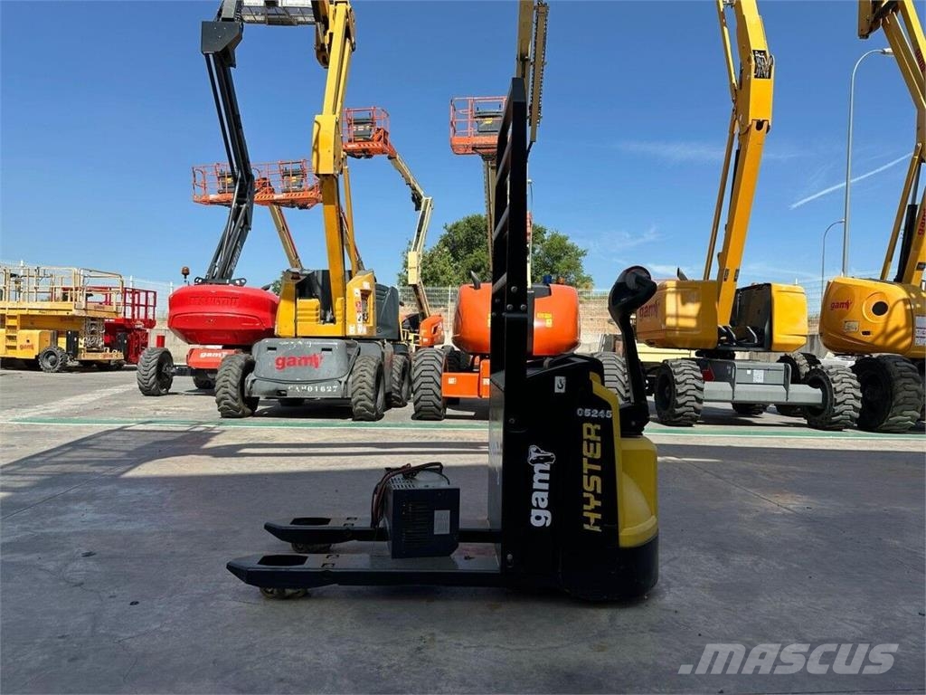 Hyster P2.0 Porta-paletes manuais