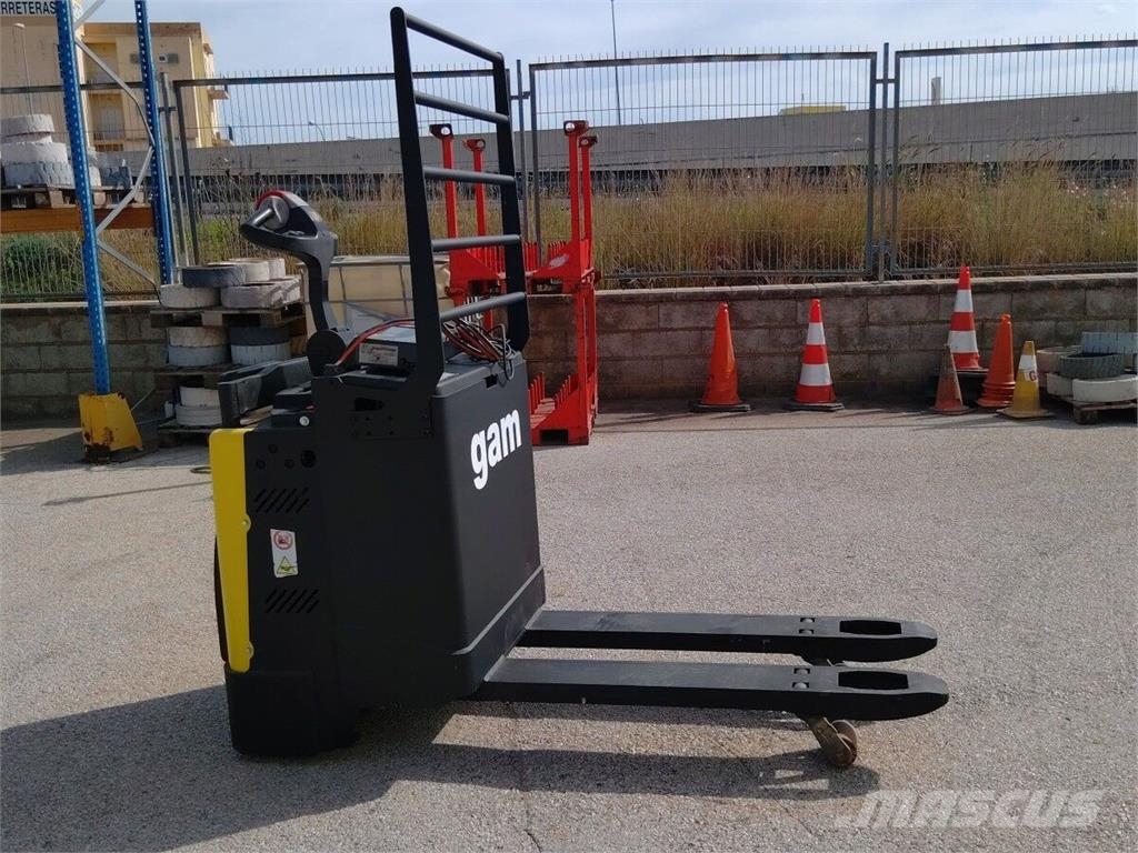 Hyster P2.0S FBW Elektriskie palešu ratiņi