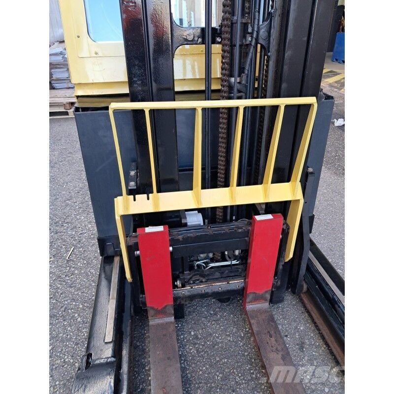 Hyster R1.6 شاحنة مناولة