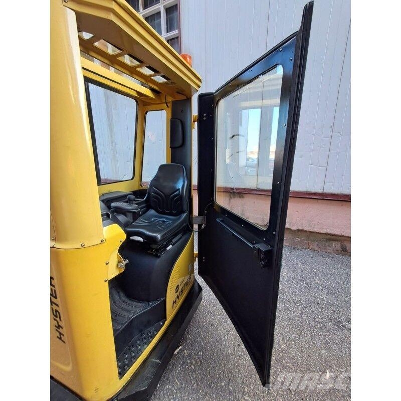 Hyster R1.6 شاحنة مناولة