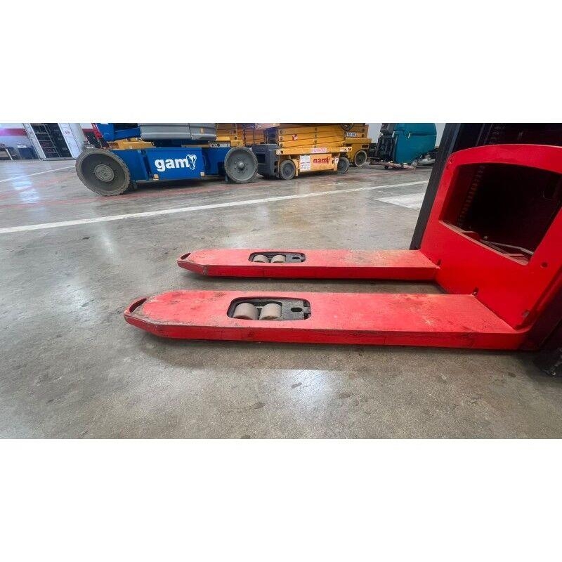 Hyster S1.2 Platform stackers