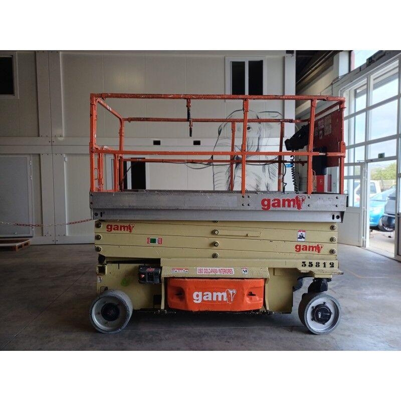 JLG 2646ES رافعات مقصية الشكل